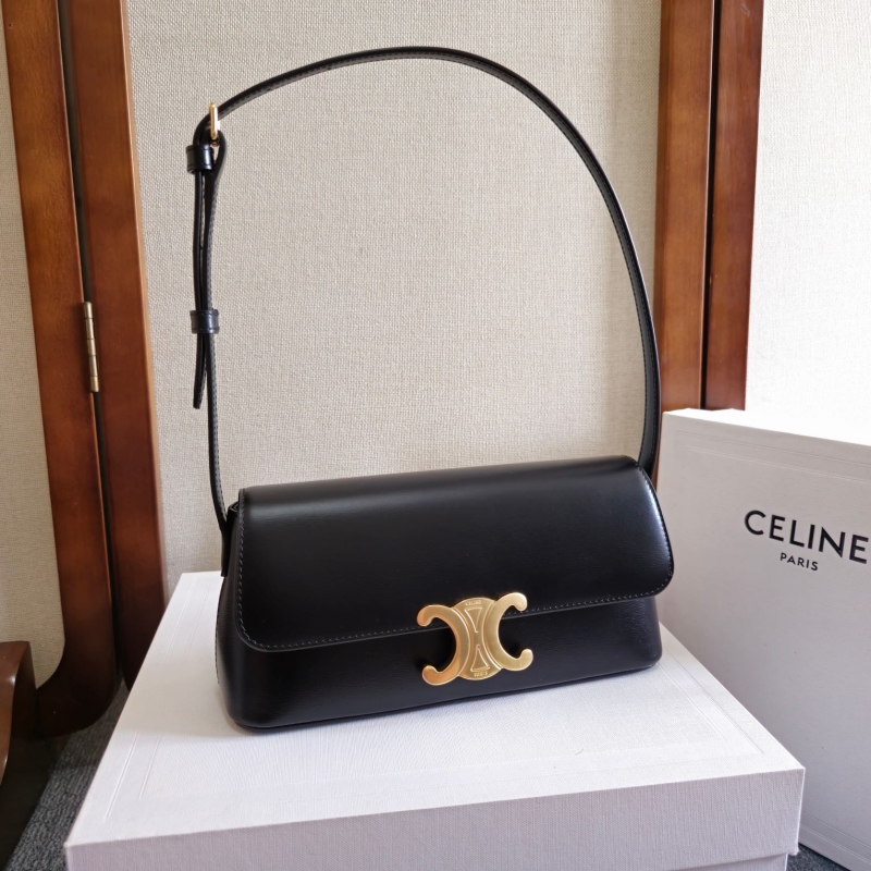 Ce1i*e triomphe bags